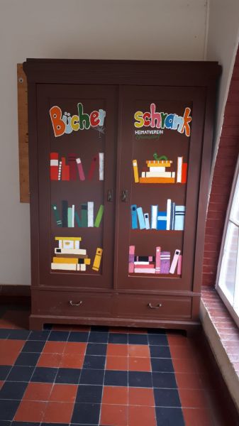 Bücherschrank am 22.03.2022